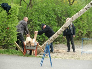 Maibaumaufstellen-26