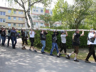 Maibaumauftellen-2017_79